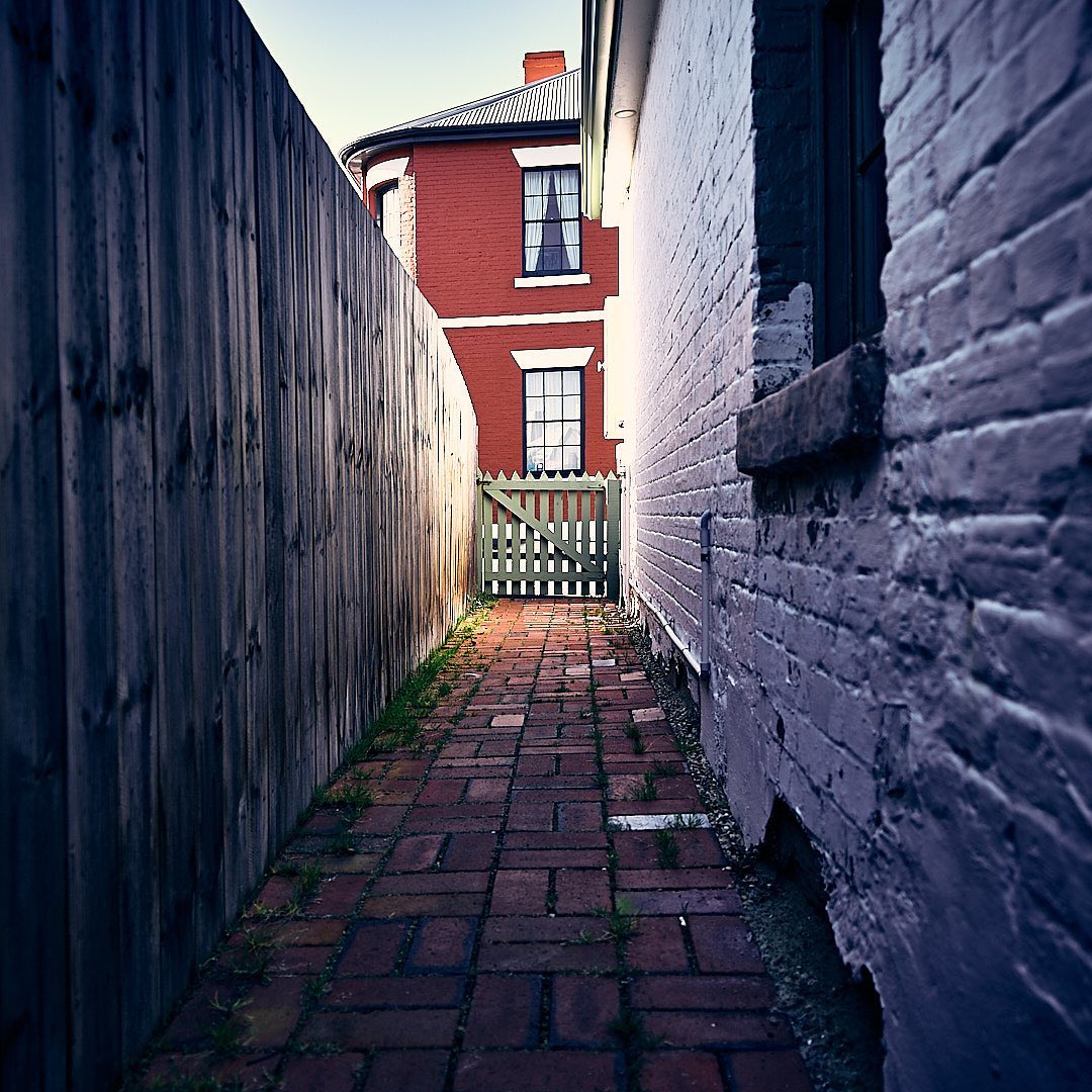 Click to enlarge the photograph Photo 165 from Igor Maric's photography collection