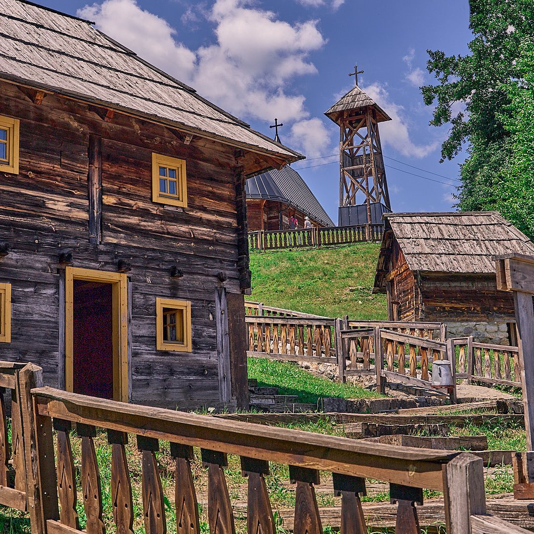 Click to enlarge the photograph Photo 147 from Igor Maric's photography collection